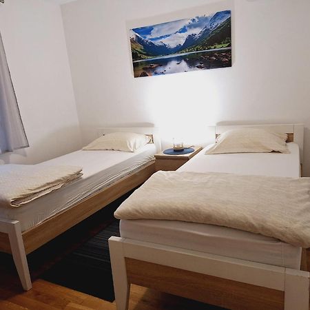 Apartment Silvia Загреб Екстериор снимка