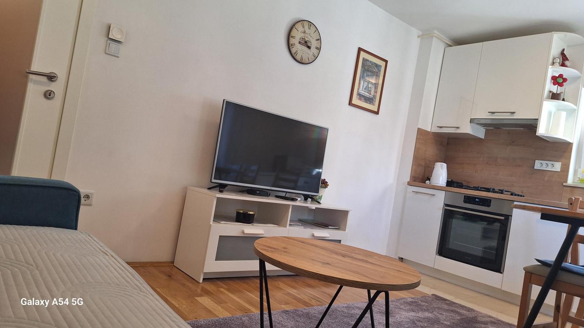 Apartment Silvia Загреб Екстериор снимка