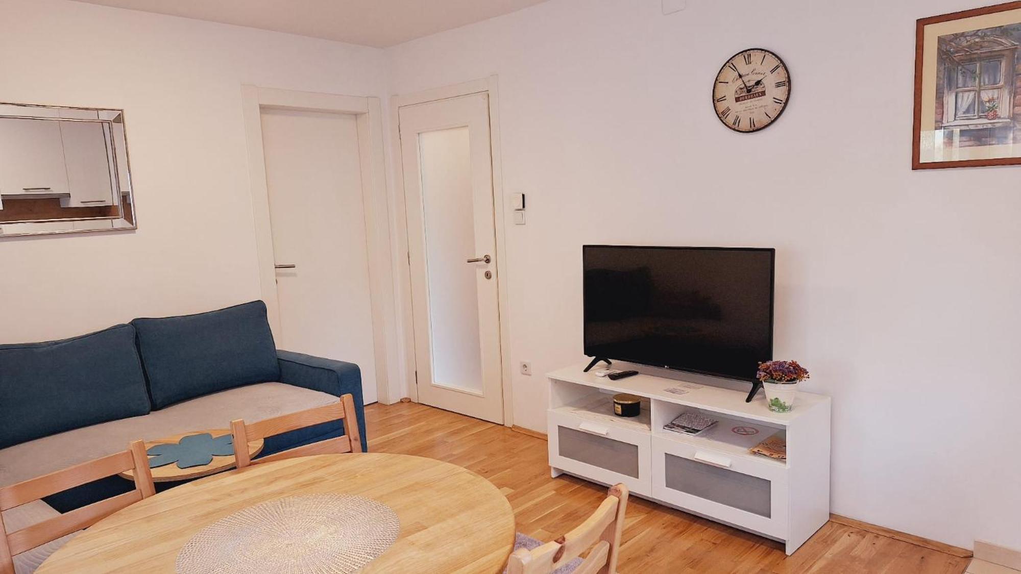 Apartment Silvia Загреб Екстериор снимка