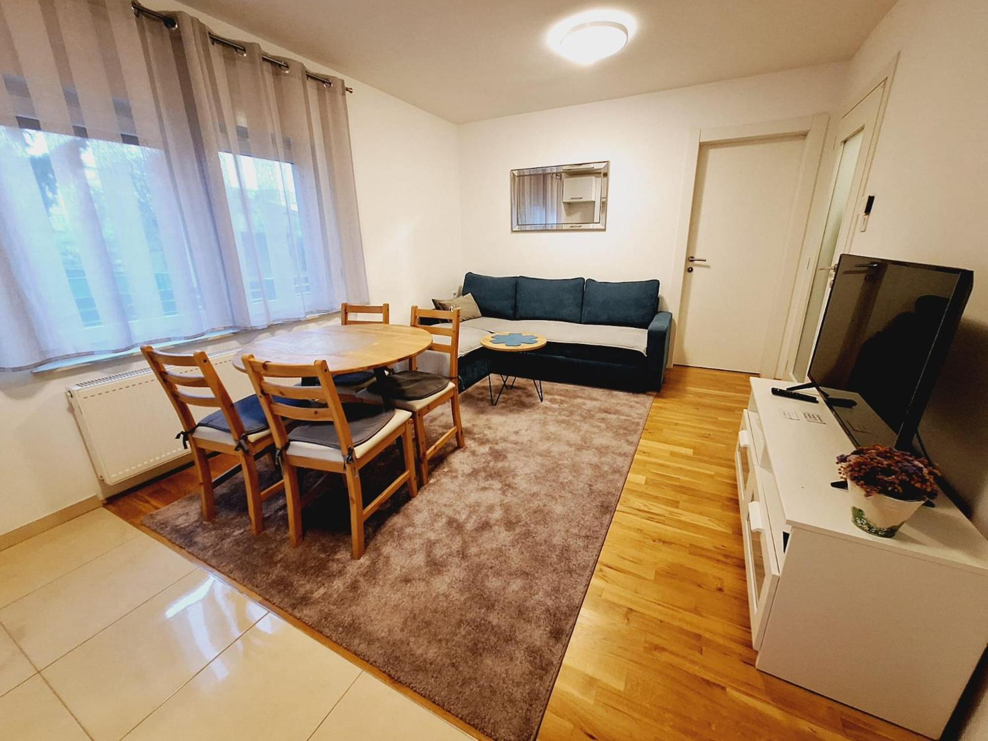 Apartment Silvia Загреб Екстериор снимка
